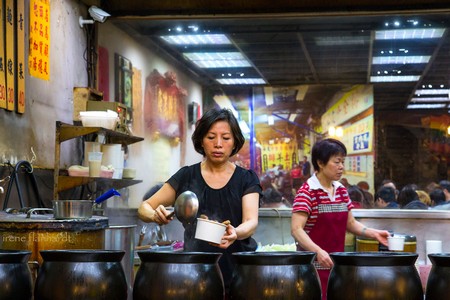 madam at work | taipei | 2015
